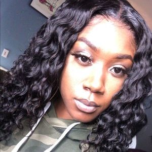 Meet your Posher, Martainiece